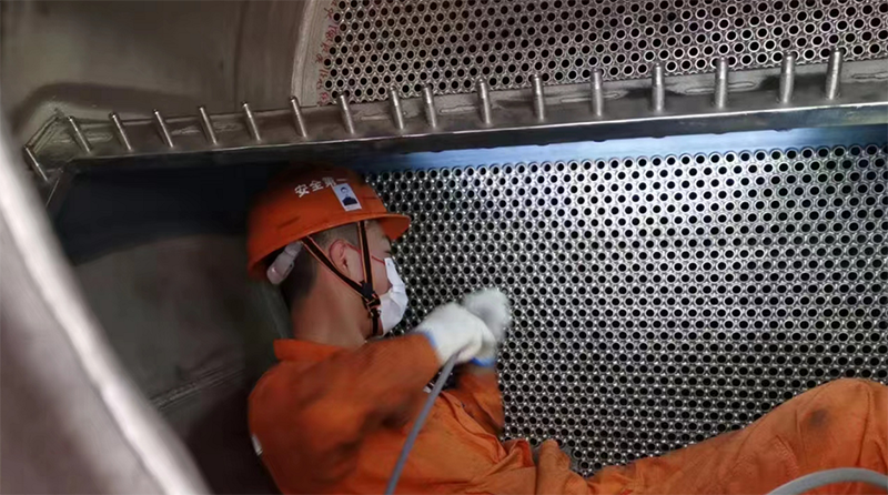   瀘天化弘旭檢測(cè)員工的另類(lèi)“開(kāi)擺”與“躺平”--瀘天化弘旭公司檢測(cè)中心海天化大修側(cè)記(圖2)