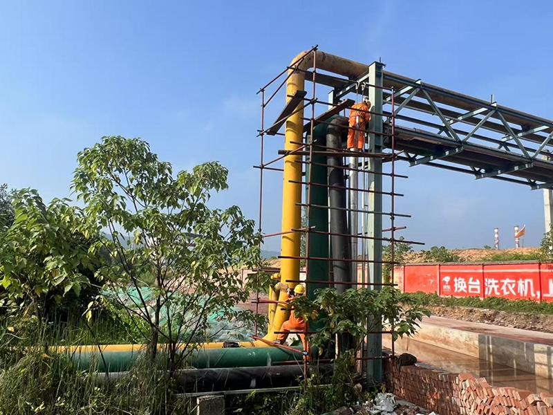 烈日“烤”驗下的堅守(圖1)