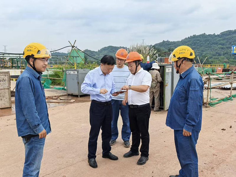 傅利才、郭春建到化工園區(qū)項(xiàng)目現(xiàn)場開展節(jié)前安全檢查(圖4)