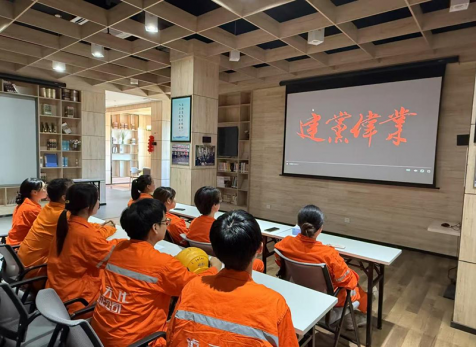 弘旭團(tuán)總支開展“光影淬初心 熒幕鑄黨魂”觀看紅色影片活動(dòng)